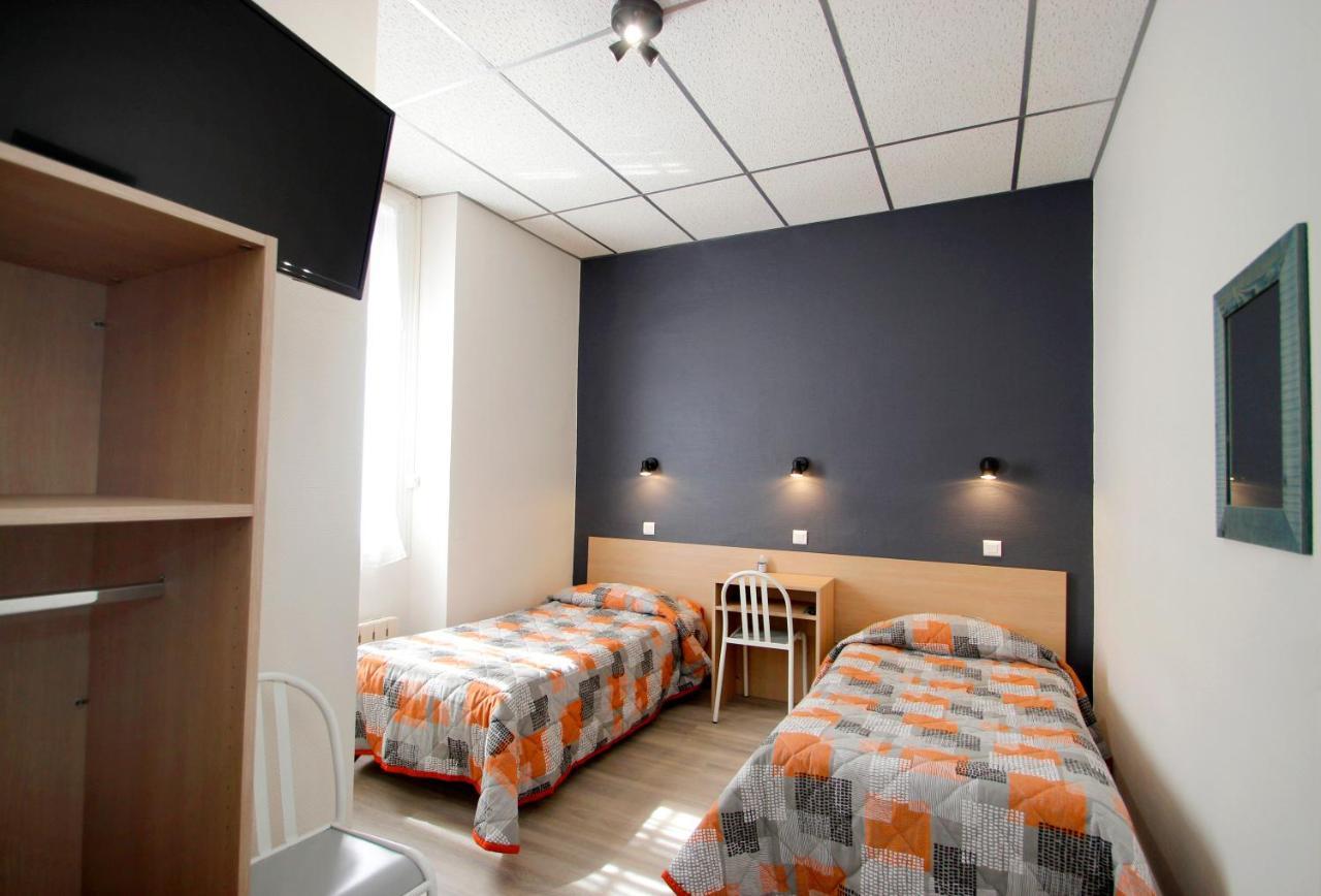 Montfort Hotel 2*