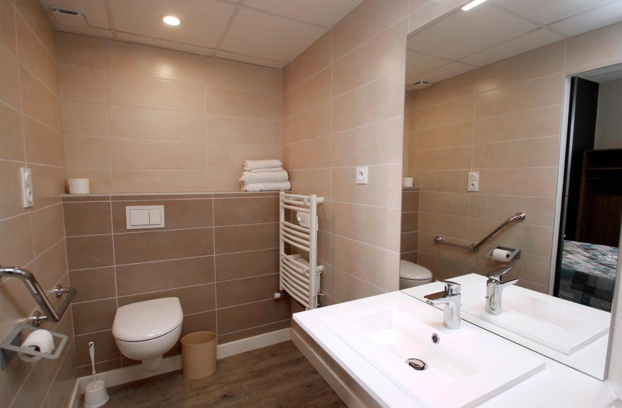 Hotel Montfort 2*