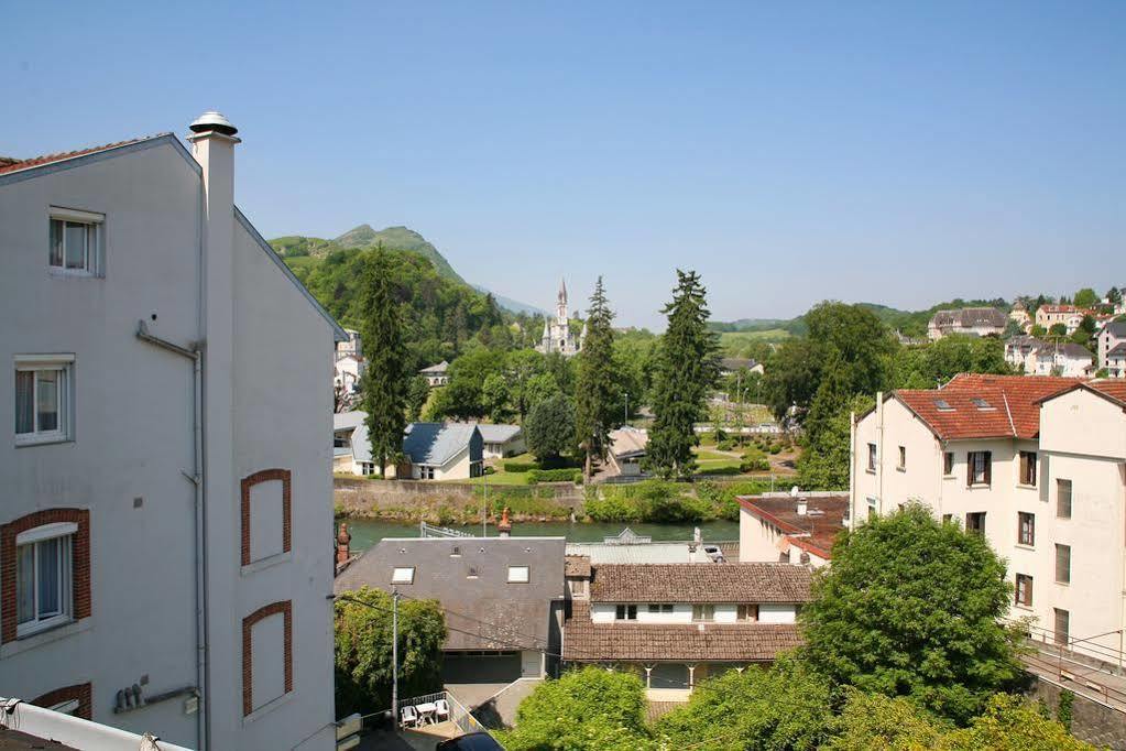 Montfort Hotel 2*