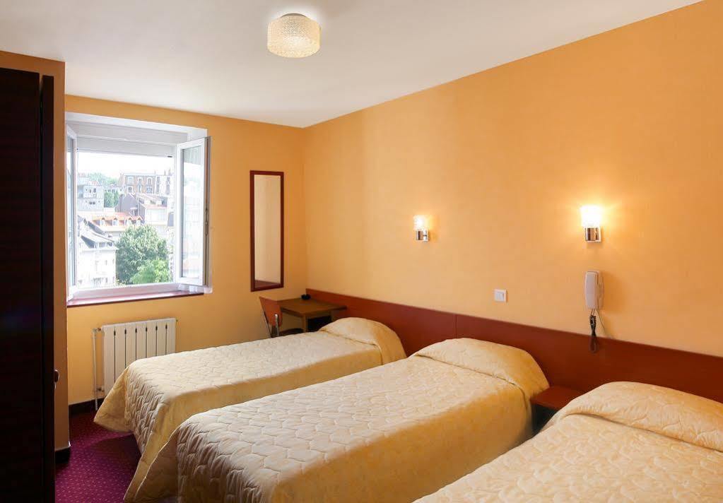 Montfort Hotel