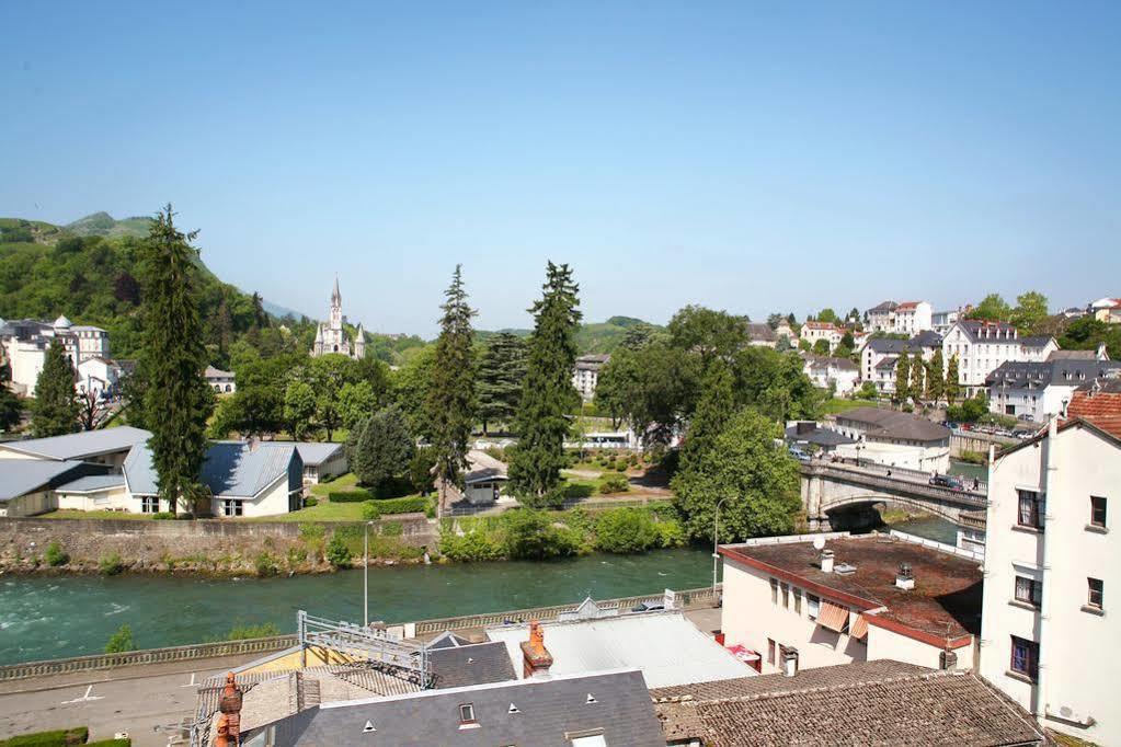 Montfort Lourdes